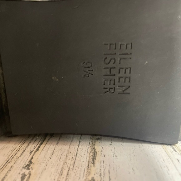 Eileen Fisher Chelsea Wedge Washed Leather Bootie Black Size 9.5 - Picture 8 of 8